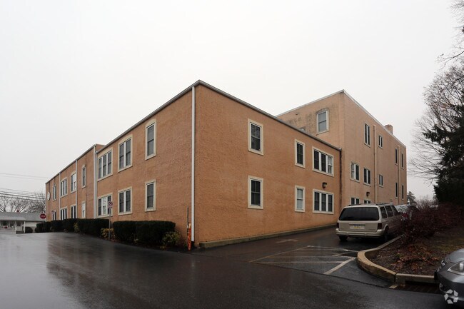 Photo - Whistlestop View Apartments