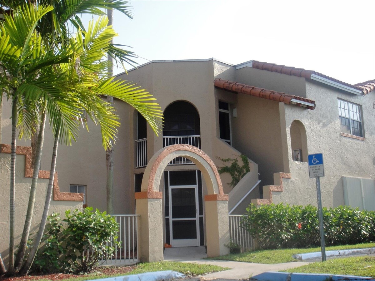 Photo - 465 SW 86th Ave Condo Unit 207