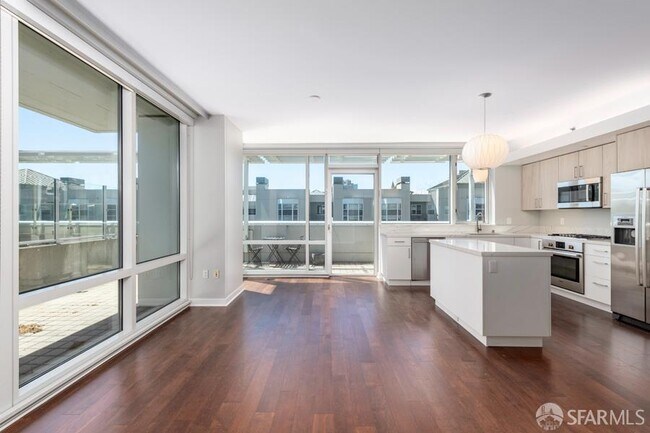 Photo - 501 Beale St