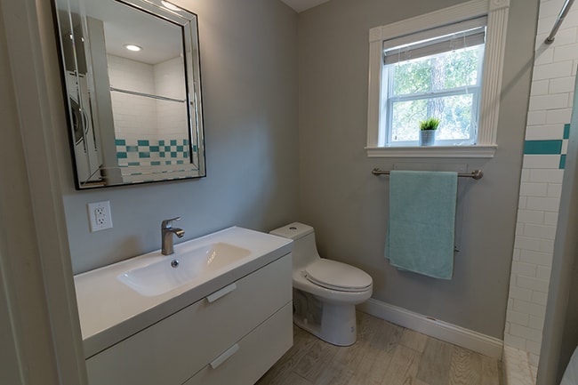 Photo - 701 Roland Ln