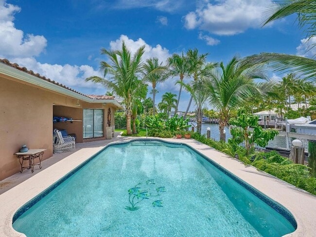 Photo - 2810 NE 48th Ct