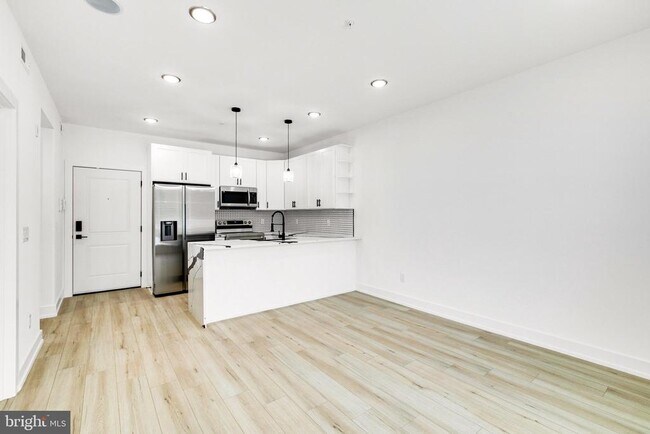 Photo - 2054 N 2nd St