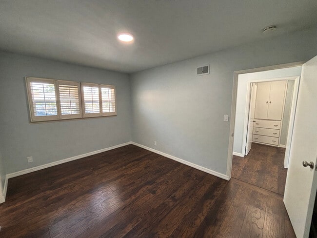 Photo - 10642 Artcraft Ave