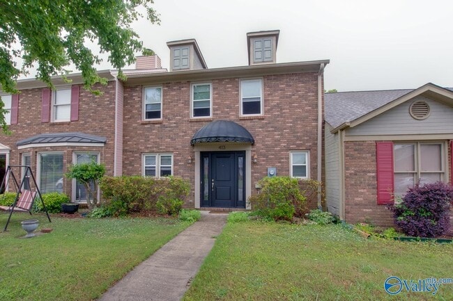 Photo - 413 Springview St SW