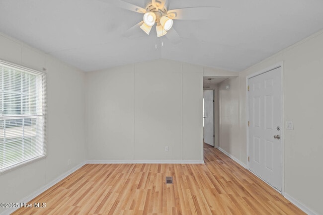 Photo - 119 Starwood Cir
