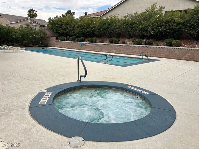 Photo - 3217 Ridgecliff St