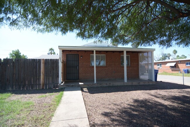 Photo - Updated 2 Bedroom 1 Bath Home! Great Central Location!