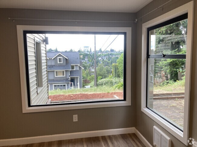 Building Photo - 3059 30th Ave W Unit 3059 Rental