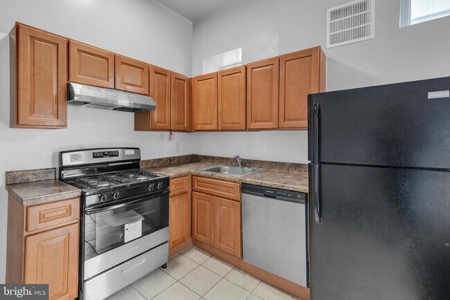 Photo - 434 S 56th St Townhome