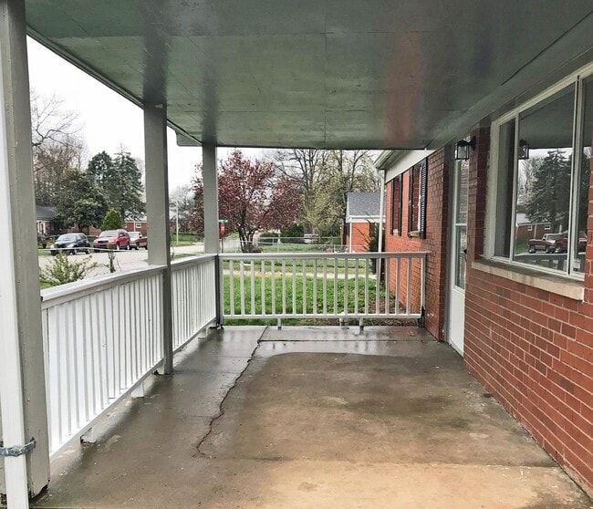 Photo - Nice 3 BR Home! Off-Street Parking, W/D Hookups, Fenced Yard, Utility Room, Pets Ok!