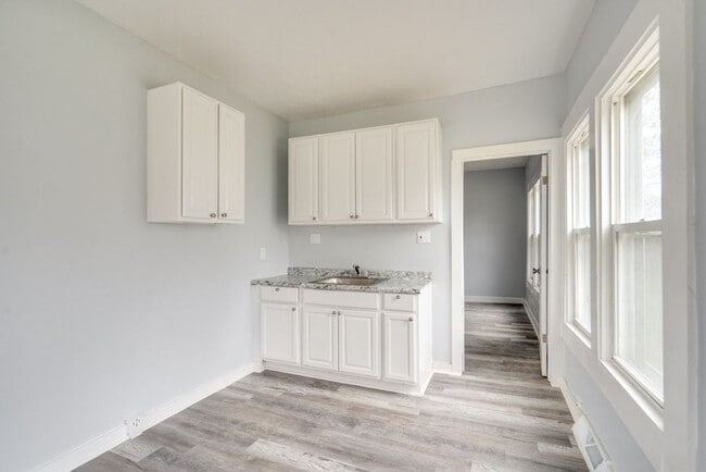 Photo - 614 Madison Ave Unit #2