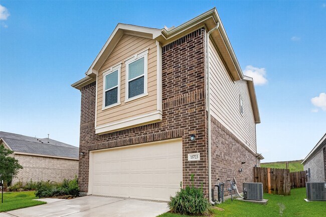 Photo - 15723 Autumn Chicory Dr