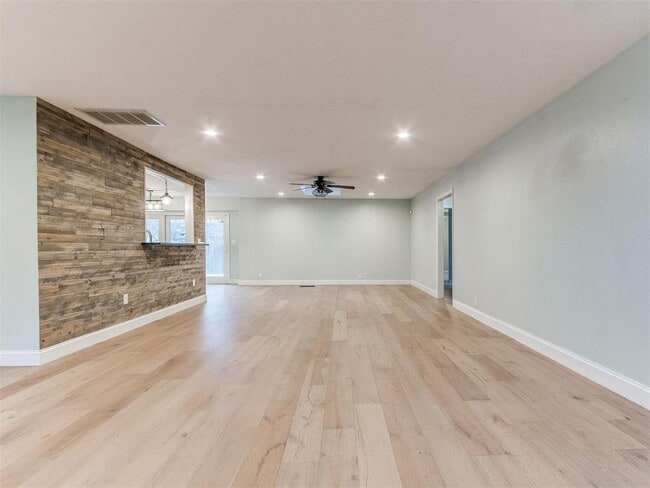 Photo - 1428 Cinderella Ave