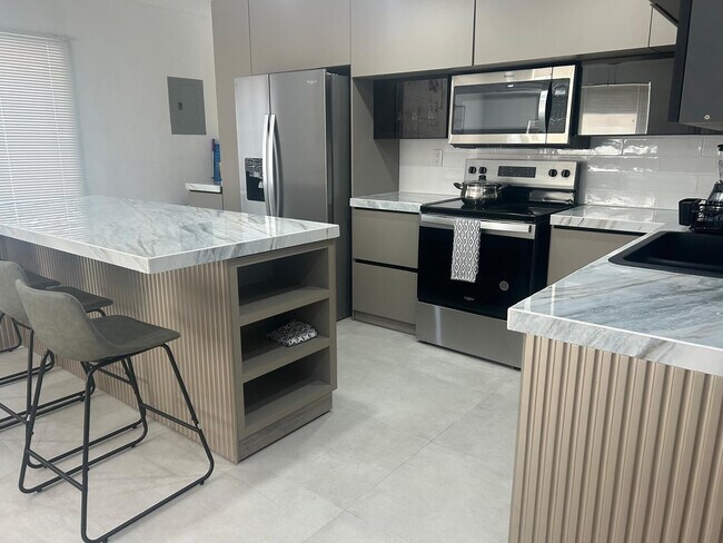 Photo - 217 SW 15th St