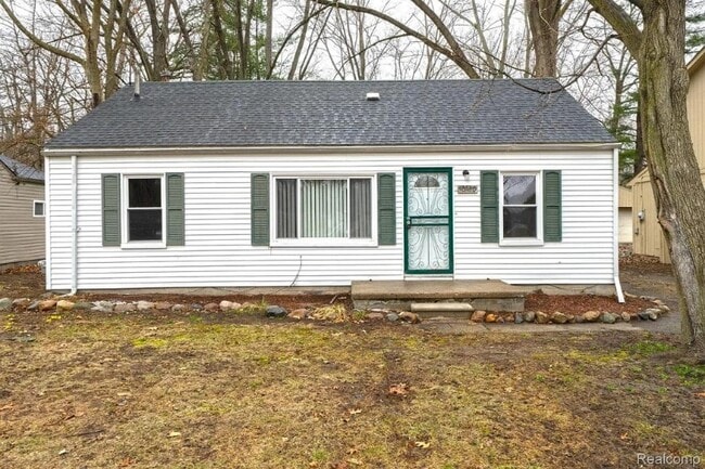 Photo - 20450 Midway Ave