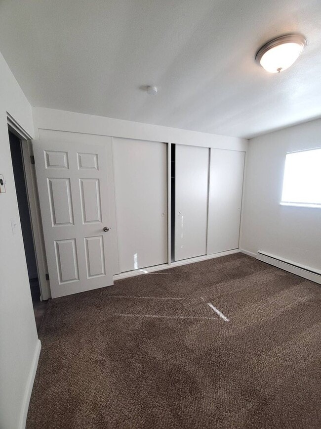 Photo - 1 Bedroom Apartment-July rent FREE! Unit 615 S. Alder St #19