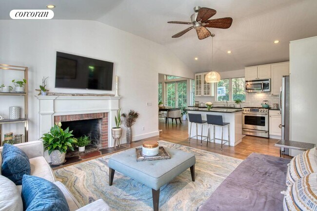 Photo - 79 Miller Ln E