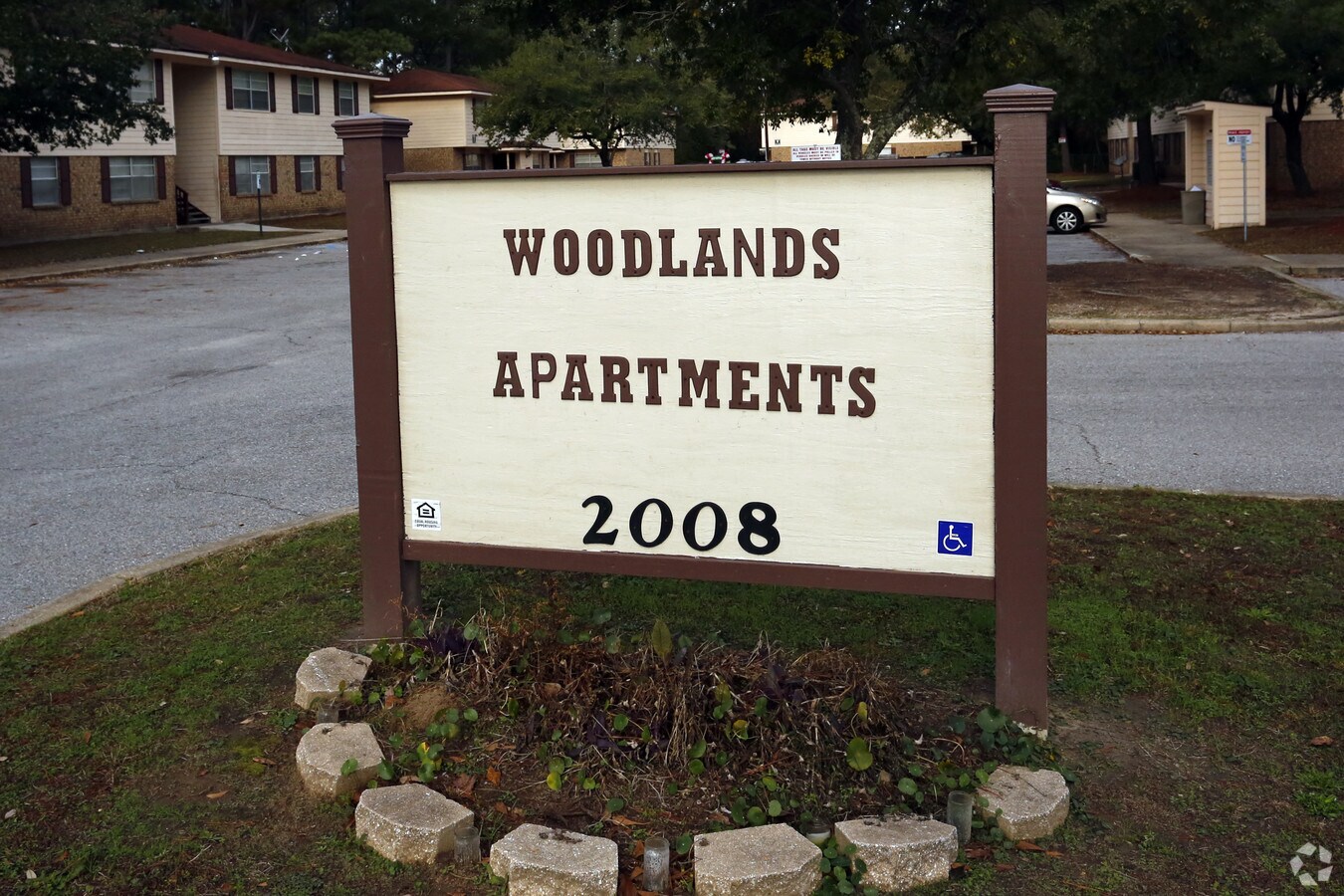 Photo - Woodlands Apartments