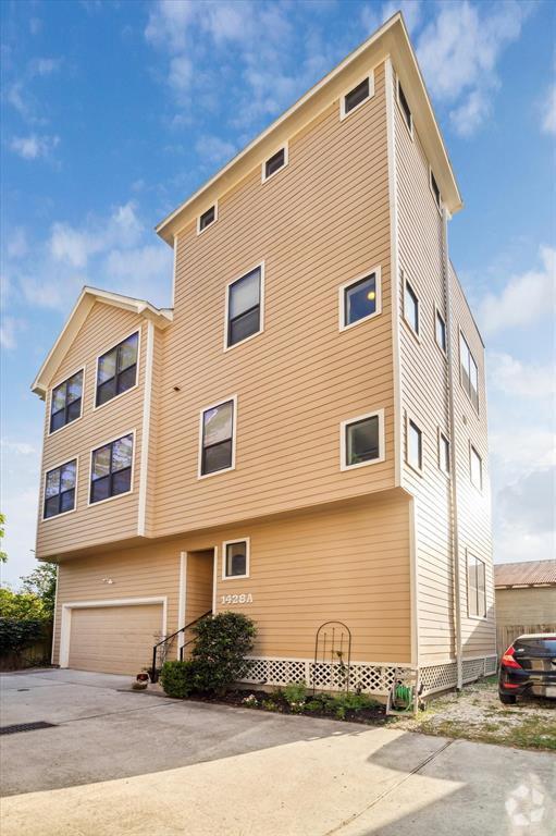 Building Photo - 1428 W 23rd St Rental
