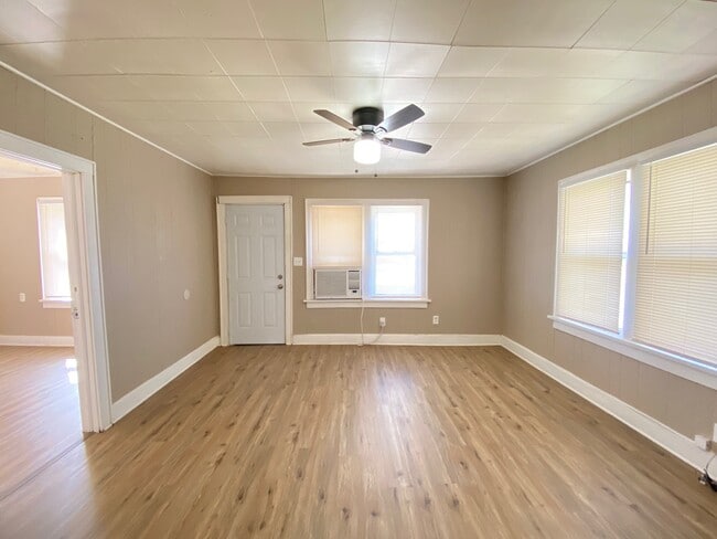 Photo - 1345 SW 27th St