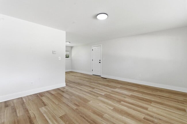 4731 Powell Rd