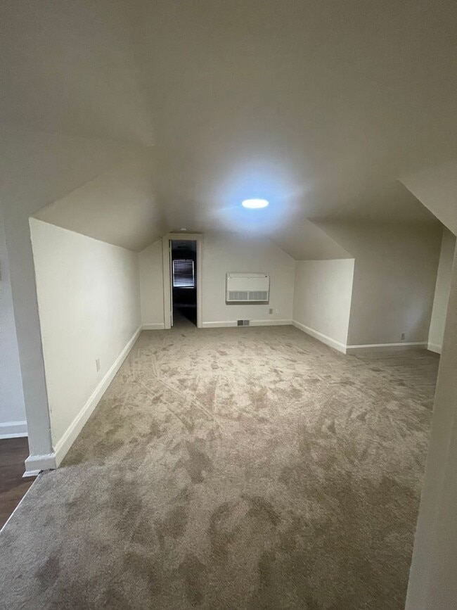 Photo - Tyler,W.124 Unit B