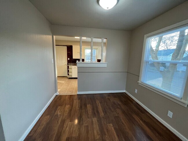 Photo - 1504 E Rudisill Blvd Unidad Apt 1