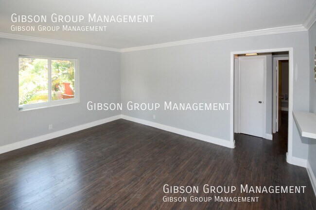 Photo - 806 NE 16th St Unidad 8