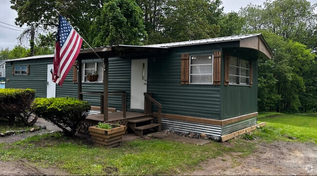 Building Photo - 962 NY-29A Rental