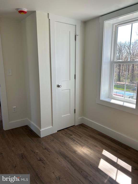 Photo - 152 N Walnut St