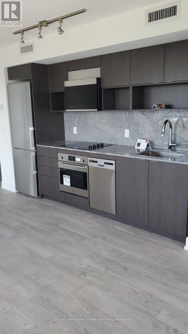 Photo - 7 Mabelle Ave Unit 1304