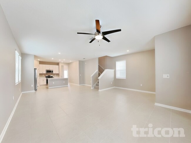 Photo - 741 Honeyrock St