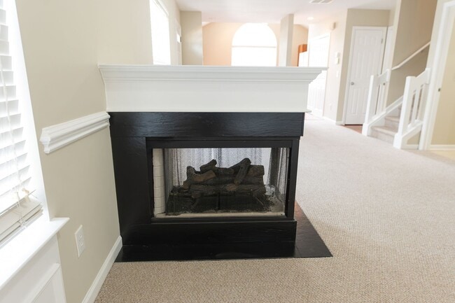 Photo - 121 Goldfinch Ave