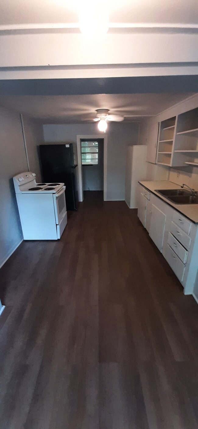 Photo - 17237 N Hwy 71 Unidad 2