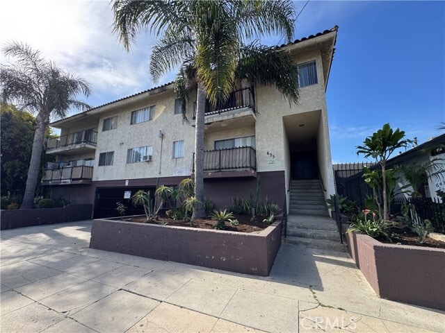 Building Photo - 635 W 15th St