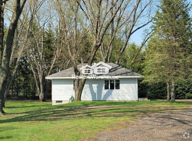 Building Photo - 655 Moon Lake Dr NE Rental