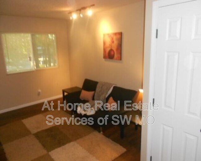 Photo - 1400 S Campbell Ave Unidad Apt #121