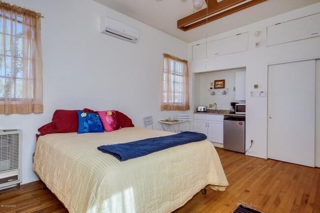 Photo - Pre-Lease August 2026 Adorable UofA Bungalow Updated Kitchen, A/C, Covered Patio, 4 Blocks from...