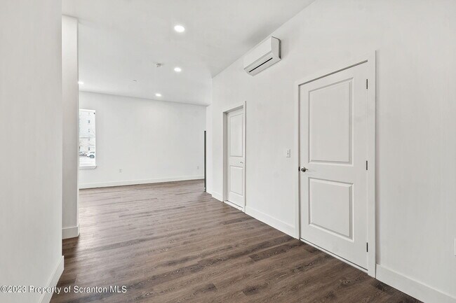 Photo - 19 W River St Unit 302