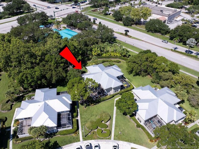 Photo - 2905 SW Lakemont Pl