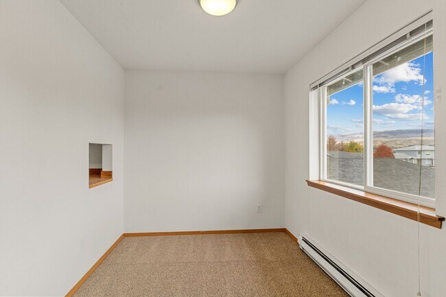 Photo - 1632 Cross St Unit 1632 Cross St #4