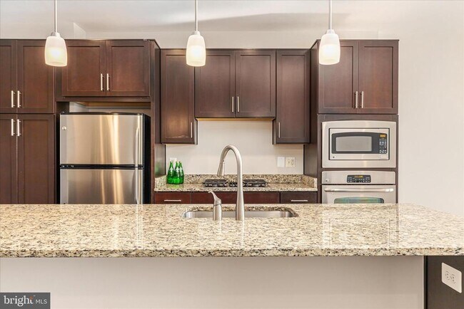 Photo - 42211 Yancey Terrace