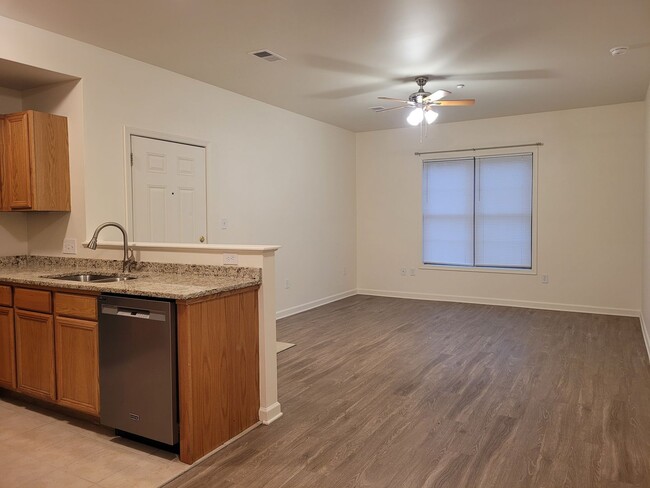 Photo - 670 Bassett Dr Unit 2C