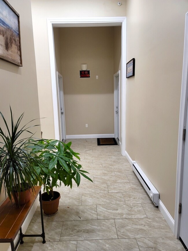 Photo - 165 Hill St Unidad 2