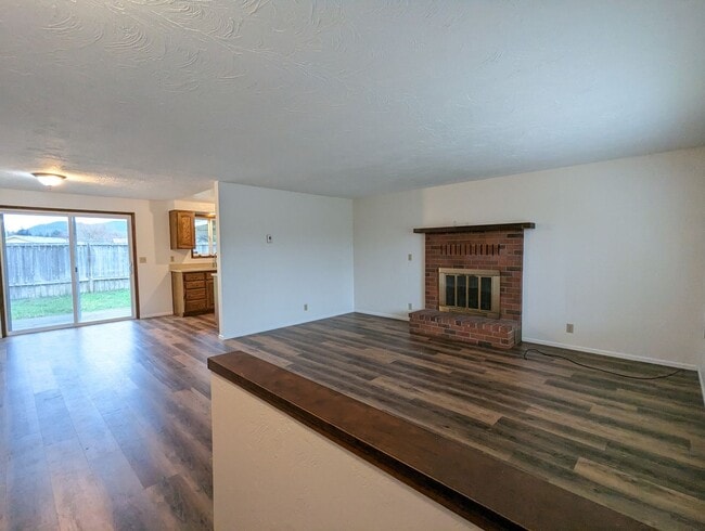 Photo - Great 3-Bedroom, 2-Bath Home In A Cul-De-Sac!