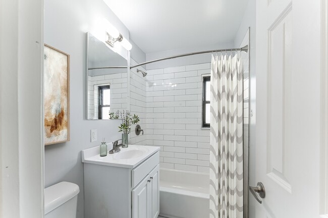 Elevate your living space in the updated bathroom at Eagle Rock Apartments at Hicksville. Modern finishes and ample lighting create a serene atmosphere for relaxation. Explore the comforts of home—schedule your tour today!