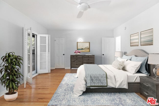 Photo - 329 N Swall Dr Unidad 329