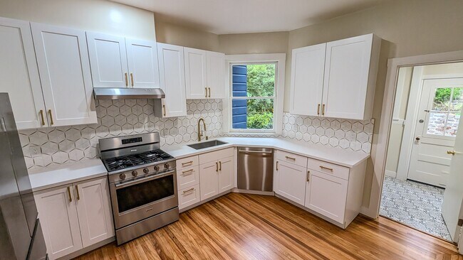 Photo - 32 Danvers St