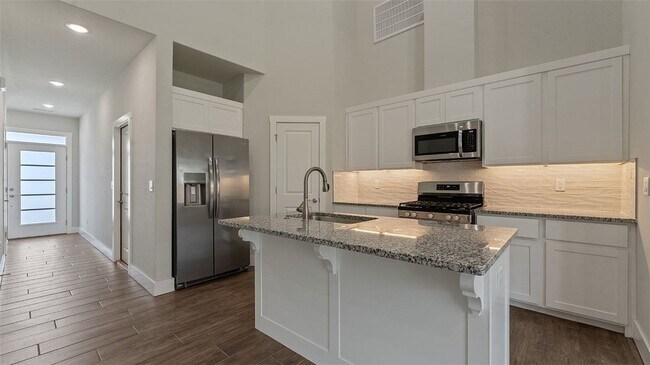 Photo - 491 Azurite Rd