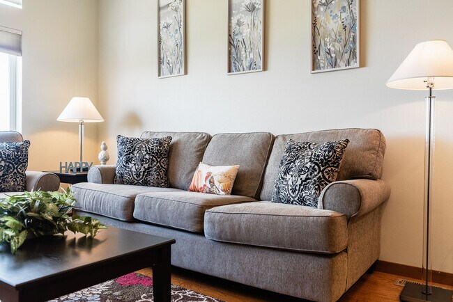Lincoln Square Townhomes